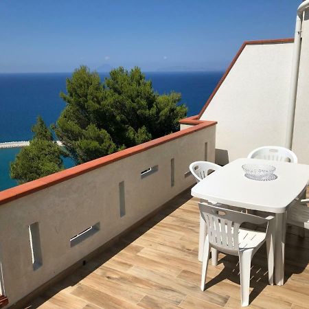 Appartamento Vista Mare Capo dʼOrlando Eksteriør billede